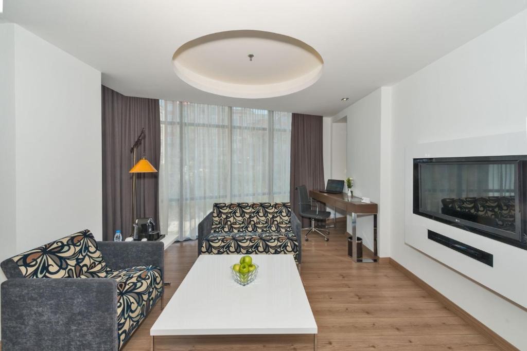 هتل دورا استانبول